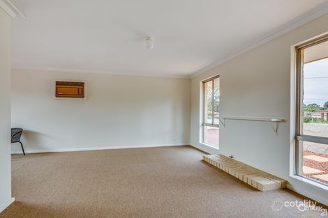 Property photo of 3 Coran Place Camillo WA 6111