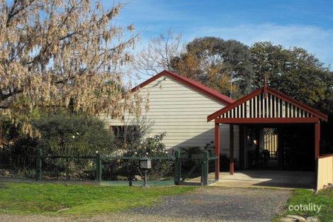 1/3 The Parade, Mansfield, VIC 3722