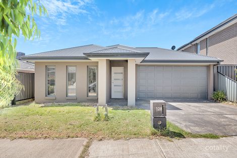 Property photo of 128 Elevation Boulevard Craigieburn VIC 3064