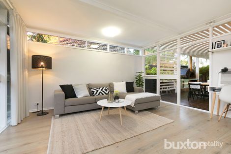 Property photo of 28 Shelford Grove Dingley Village VIC 3172