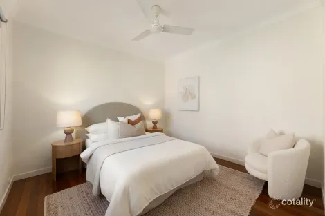 Property photo of 94 Dunellan Street Greenslopes QLD 4120