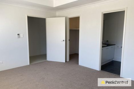 Property photo of 3/6 Papillon Road Success WA 6164