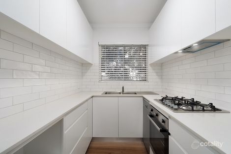 Property photo of 1/7 Clarence Avenue Dee Why NSW 2099