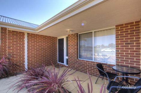 Property photo of 55 Setosa Drive Forrestfield WA 6058