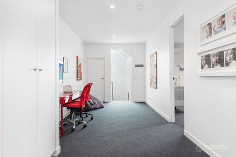 Property photo of 24 Bowen Street Kew VIC 3101