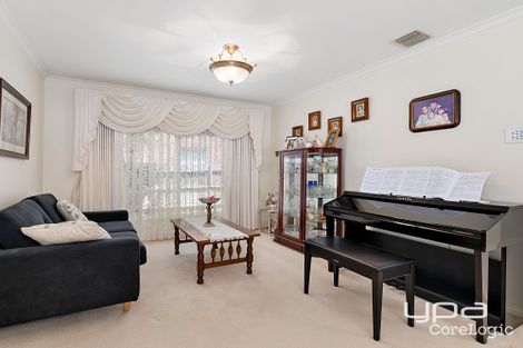 Property photo of 18 Gleneagles Drive Melton West VIC 3337