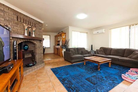 Property photo of 47 Okehampton Road Warnbro WA 6169