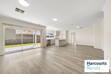 Property photo of 502 Brookfield Boulevard Mickleham VIC 3064