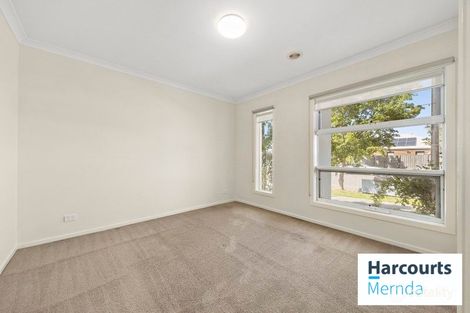 Property photo of 502 Brookfield Boulevard Mickleham VIC 3064