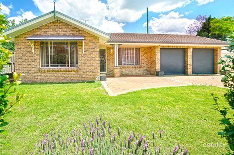 Property photo of 17 Marcus Clarke Crescent Glenmore Park NSW 2745