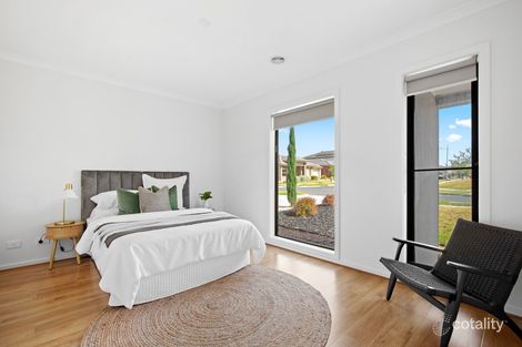 Property photo of 10 Stockwell Street Wyndham Vale VIC 3024