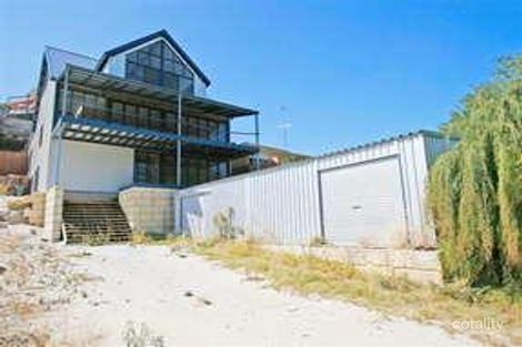 Property photo of 28 Hazel Avenue Quinns Rocks WA 6030