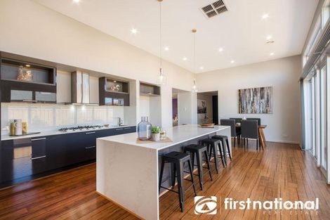 Property photo of 21 Gossamer Way Narre Warren South VIC 3805