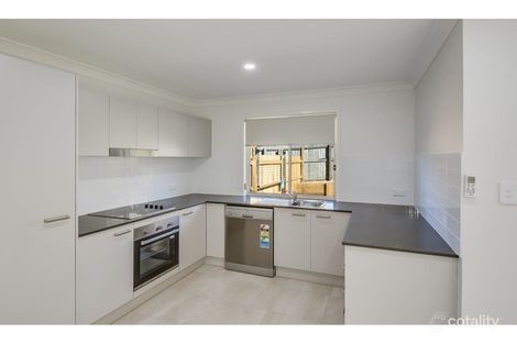 Property photo of 2/40 Tramline Rise Burnside QLD 4560