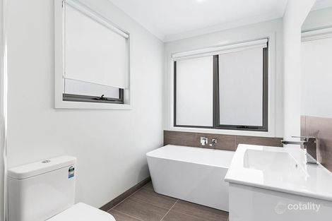 Property photo of 1/4 Suffolk Street Reservoir VIC 3073