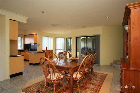 Property photo of 53 Greentree Way West Albury NSW 2640