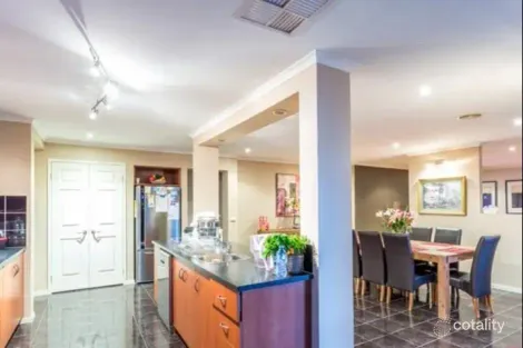Property photo of 7 Nightingale Crescent Berwick VIC 3806