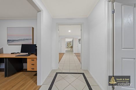 Property photo of 174 The Promenade Narre Warren South VIC 3805