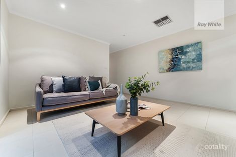 Property photo of 9 Hurlingham Way Craigieburn VIC 3064