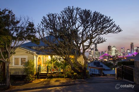 Property photo of 16 Ellis Street Teneriffe QLD 4005