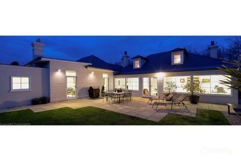 Property photo of 57 Fitzroy Crescent Dynnyrne TAS 7005