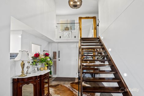 Property photo of 4 Beacon Lane Caroline Springs VIC 3023
