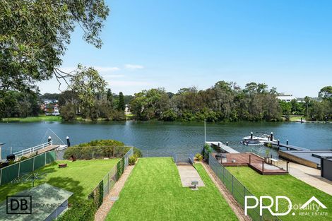 Property photo of 586 Henry Lawson Drive East Hills NSW 2213