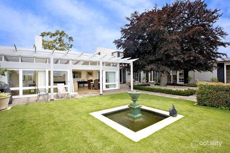 Property photo of 10 Layton Crescent Newtown VIC 3220