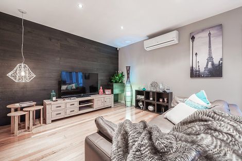 Property photo of 41 Isla Avenue Glenroy VIC 3046