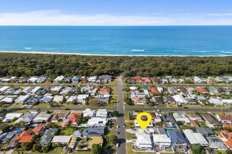 Property photo of 17 Boronia Avenue Windang NSW 2528