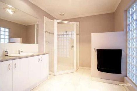 Property photo of 2 River Park Court Werribee VIC 3030