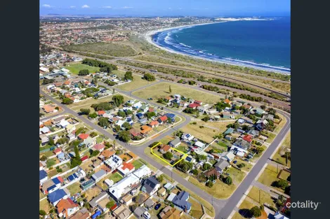 Property photo of 6 Whitfield Street Beachlands WA 6530