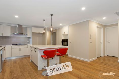 Property photo of 9 Stephanie Close Berwick VIC 3806