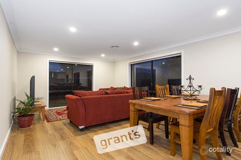 Property photo of 9 Stephanie Close Berwick VIC 3806