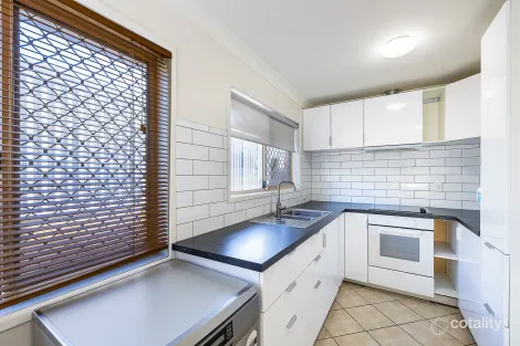 6 Mark St, Redland Bay, QLD 4165