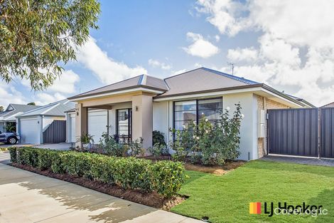 Property photo of 11 Marker Drive Yanchep WA 6035