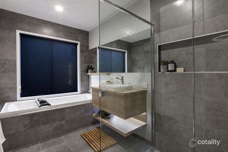 Property photo of 4 Outlook Rise Mooloolah Valley QLD 4553