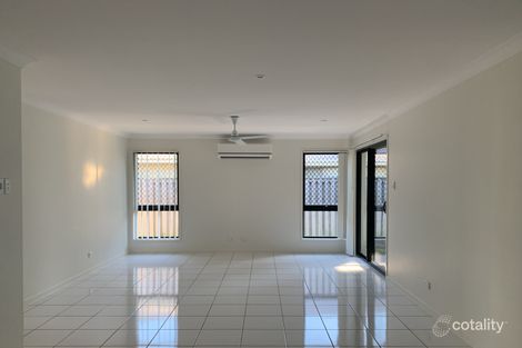 Property photo of 25 Warilla View Blacks Beach QLD 4740