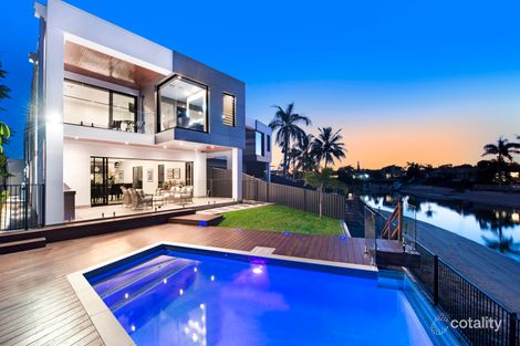 2/27 Verdichio Ave, Mermaid Waters, QLD 4218