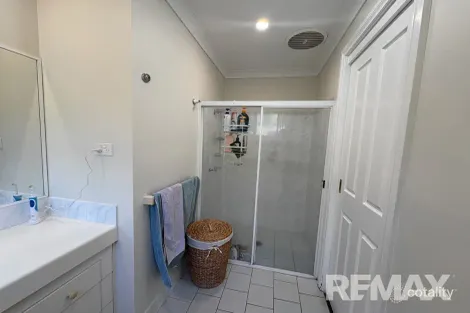 Property photo of 17 Kirrang Avenue Glenfield Park NSW 2650