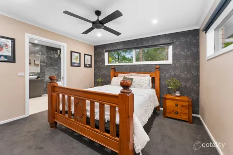 Property photo of 28 Buckmaster Drive Mount Evelyn VIC 3796