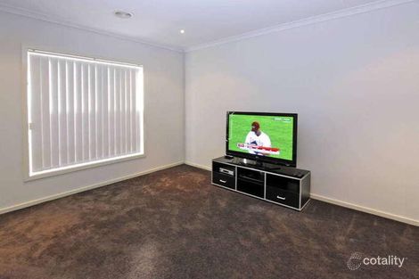 Property photo of 12 Wylie Circuit Burnside Heights VIC 3023