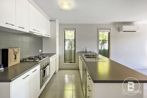 Property photo of 12 Latitude Court Ballarat East VIC 3350