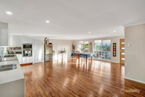 Property photo of 24 St Andrews Way Banora Point NSW 2486