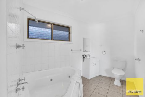 Property photo of 6 Moffatt Crescent Hoppers Crossing VIC 3029