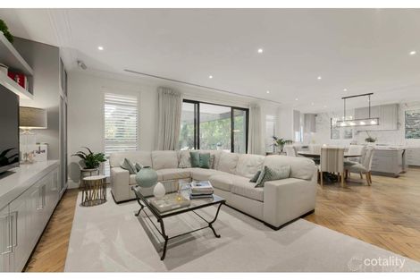 Property photo of 10 Woorigoleen Road Toorak VIC 3142