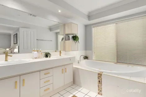 Property photo of 21 Kakadu Crescent Underwood QLD 4119