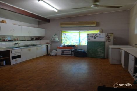 Property photo of 33 Meyer Avenue Wangan QLD 4871