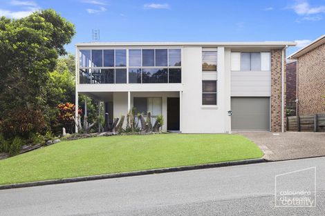2/2 Moffat St, Moffat Beach, QLD 4551