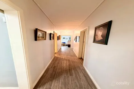 Property photo of 31 Helms Court Benalla VIC 3672